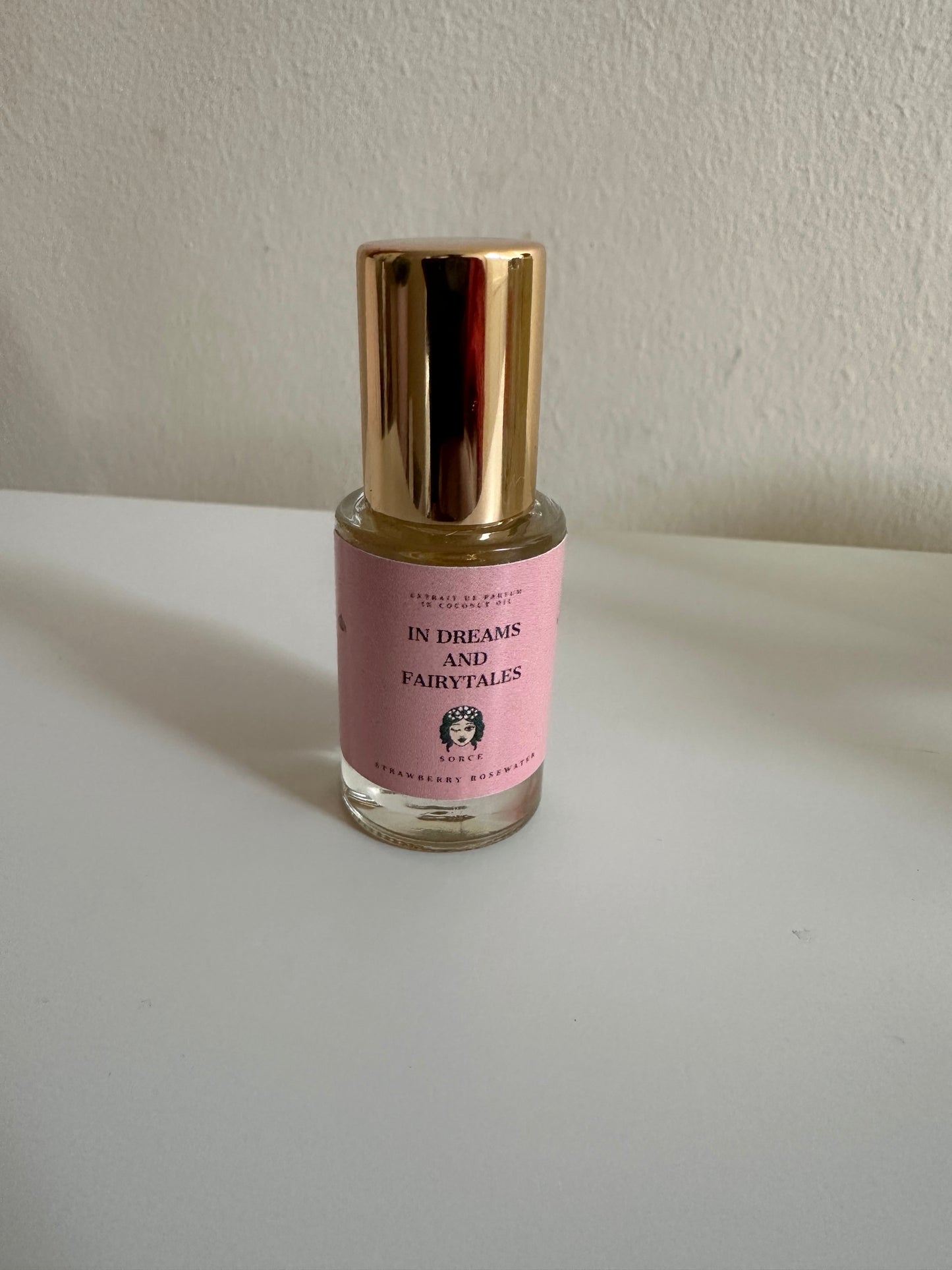 Unused Sorce IDAFT strawberry Rosewater roller neck
