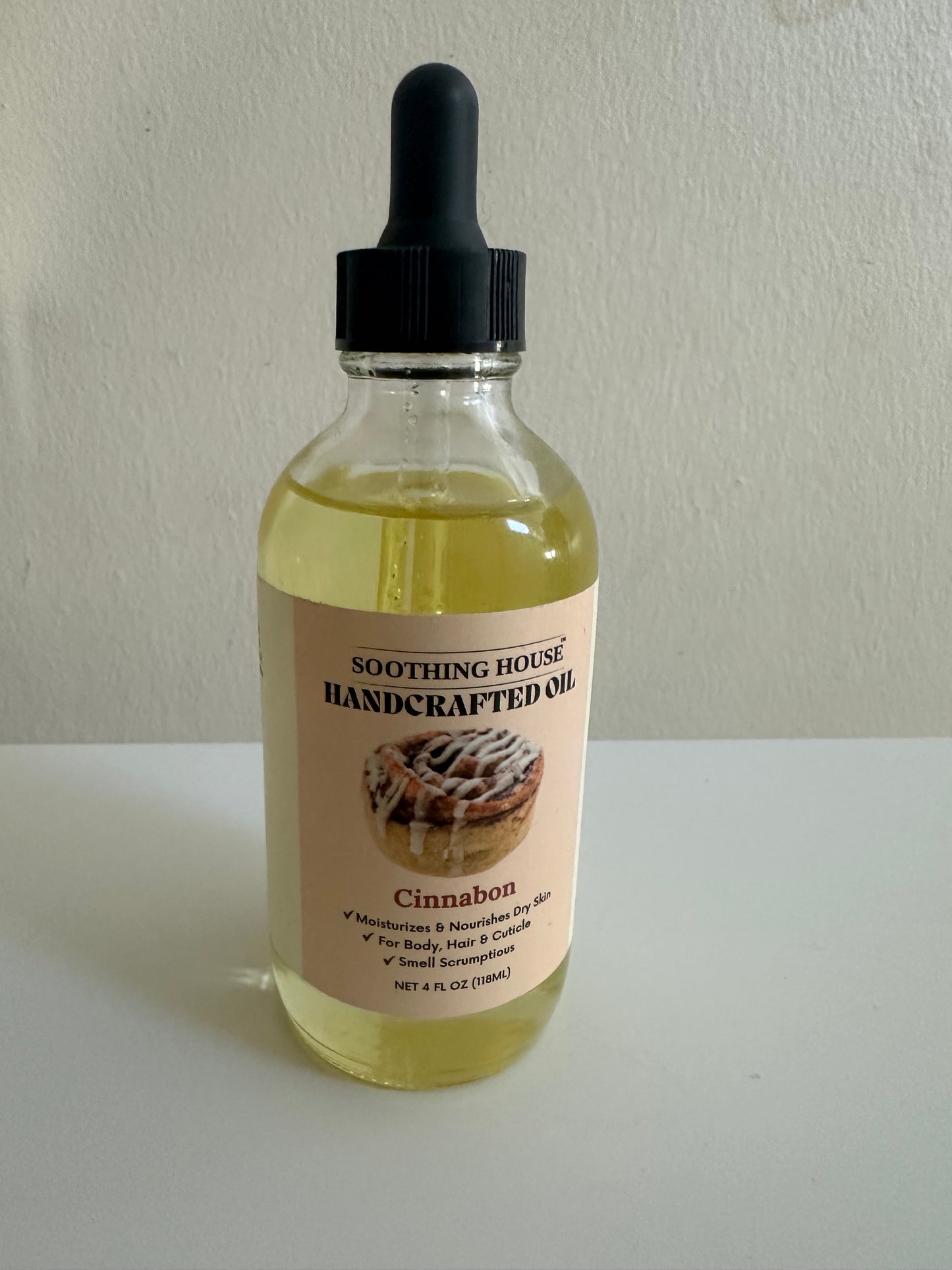 Preloved soothing house cinnamon bun oil