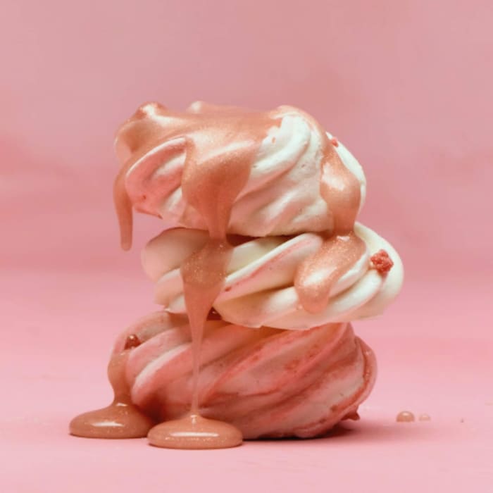 EADEM – Le Chouchou Exfoliating + Softening Peptide Lip Balm - Château Rose - Cool, vintage rose with a golden-champagne pearl finish | Lemon Meringue Pie Scent