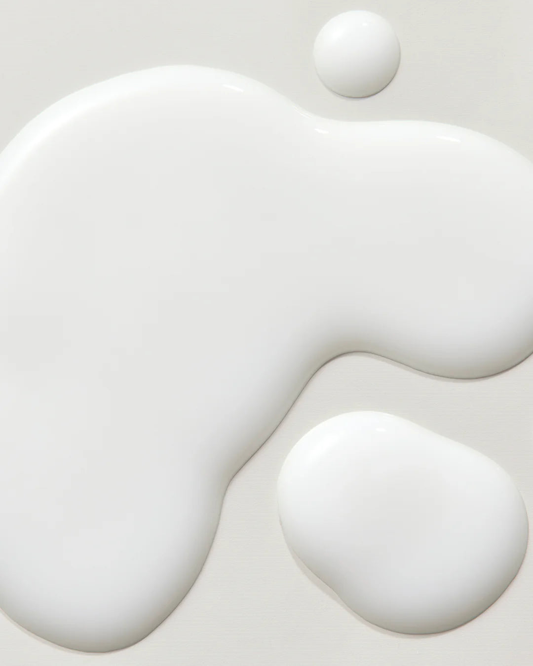 CYKLAR - Self-Tanning Milky Essence