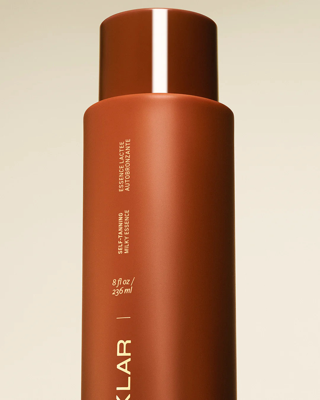 CYKLAR - Self-Tanning Milky Essence